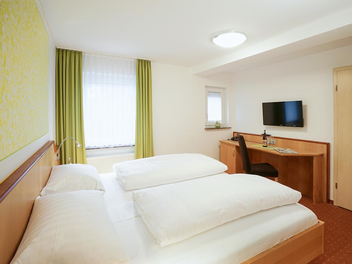 Hotel Gasthof Zum Biber Motten Exterior photo