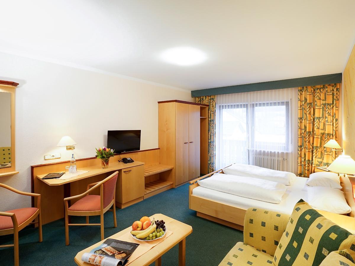 Hotel Gasthof Zum Biber Motten Exterior photo